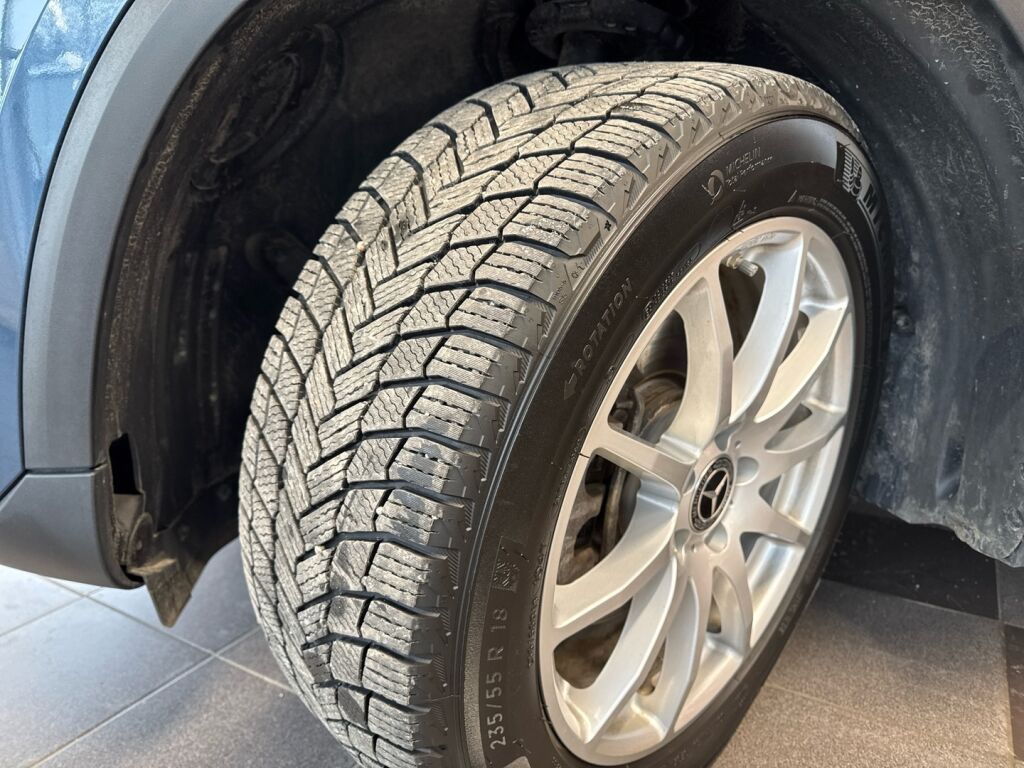 Mercedes-Benz EQA 2023 Sininen