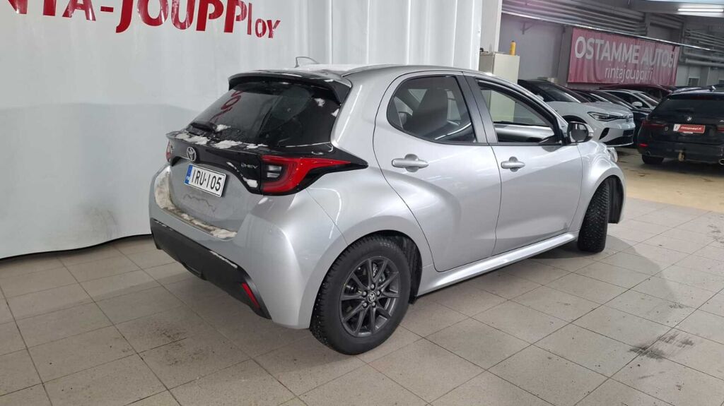 Toyota Yaris 2024 Hopea