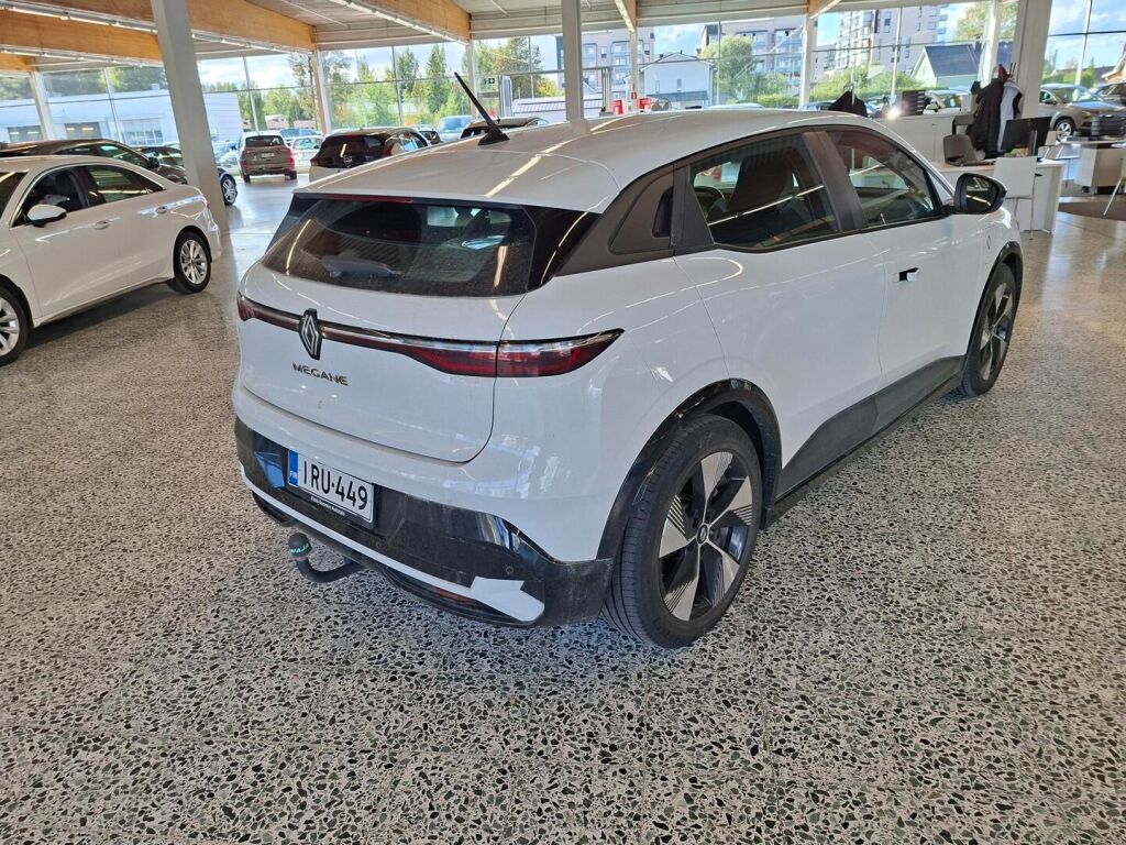 Renault Megane 2022 Valkoinen