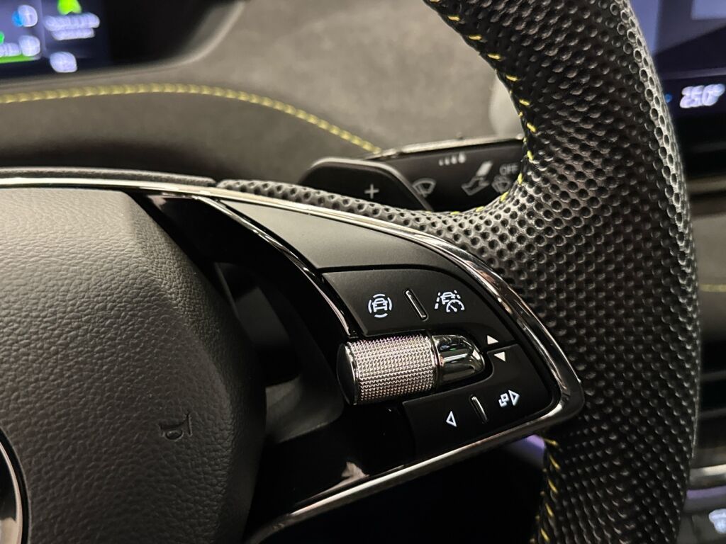 Skoda Enyaq 2022 Harmaa