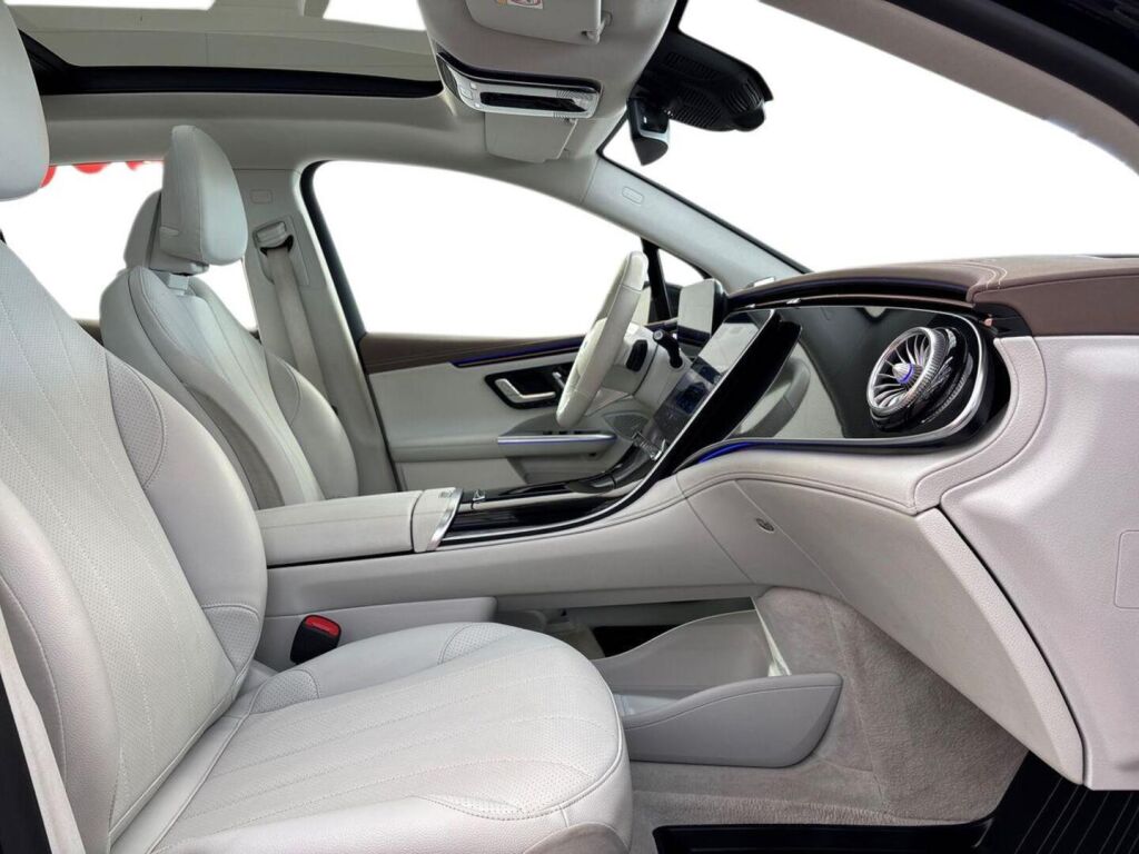 Mercedes-Benz EQE SUV 2024 Musta