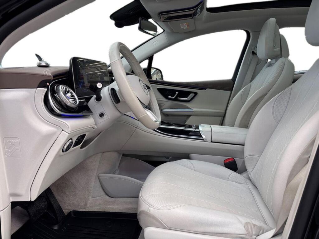 Mercedes-Benz EQE SUV 2024 Musta