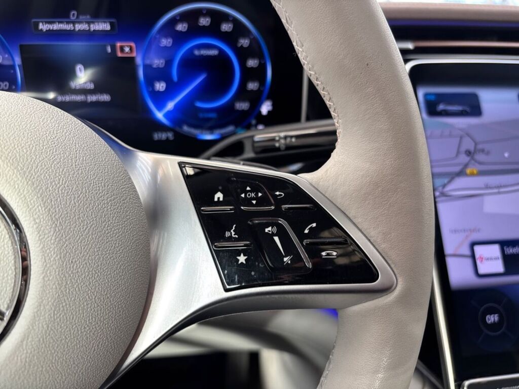 Mercedes-Benz EQE SUV 2024 Musta