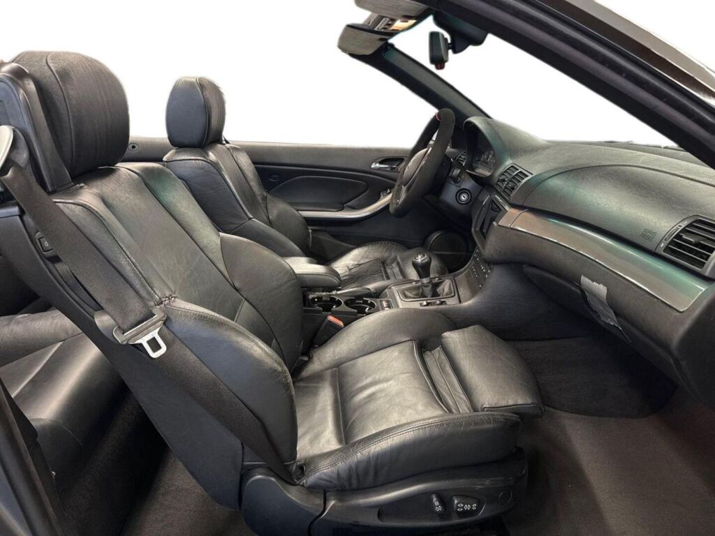 BMW 325 2002 Harmaa