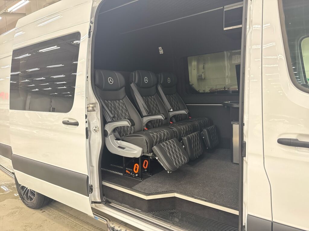 Mercedes-Benz Sprinter 2023 Valkoinen