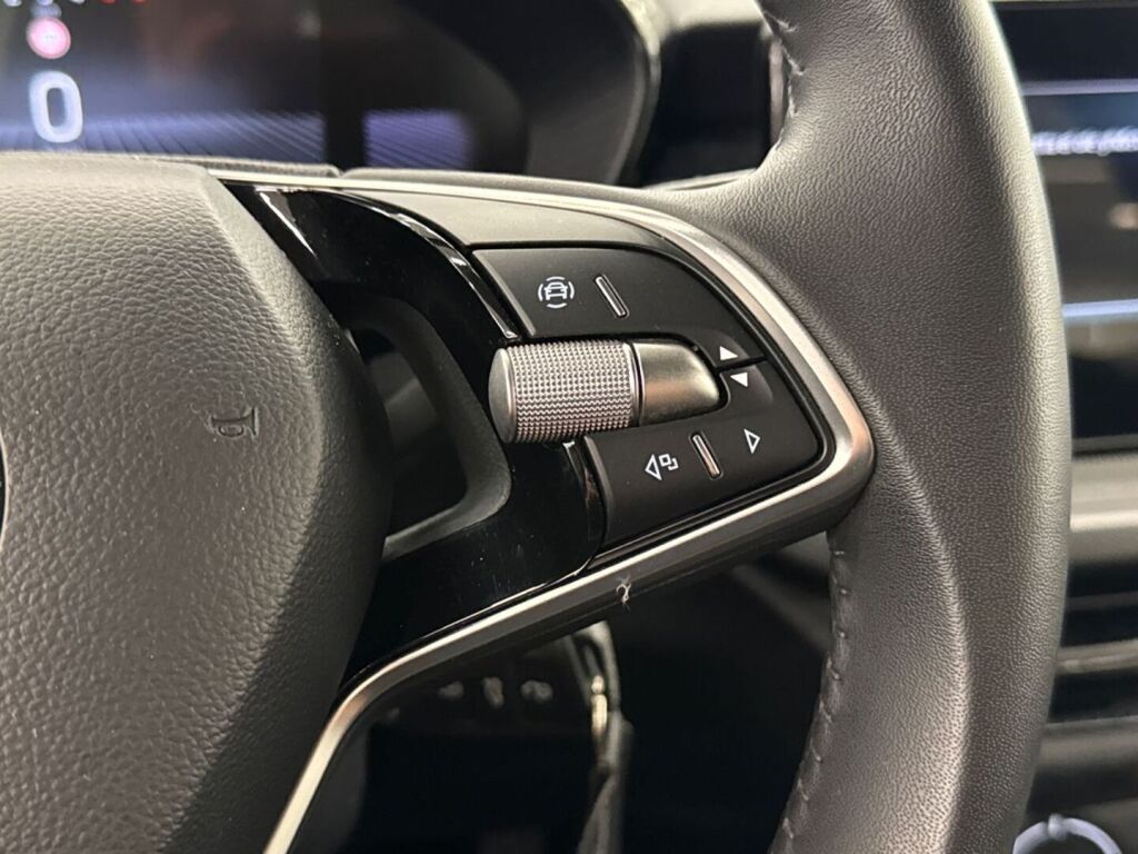 Skoda Fabia 2024 Valkoinen