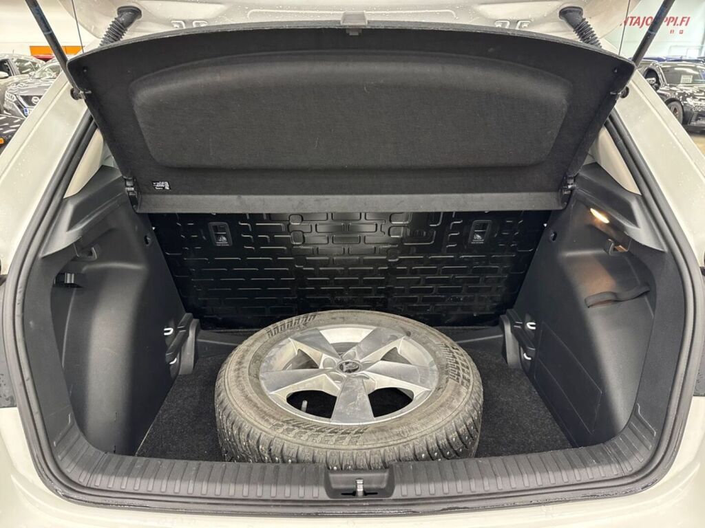 Skoda Fabia 2024 Valkoinen