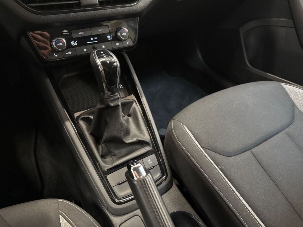 Skoda Kamiq 2024 Valkoinen