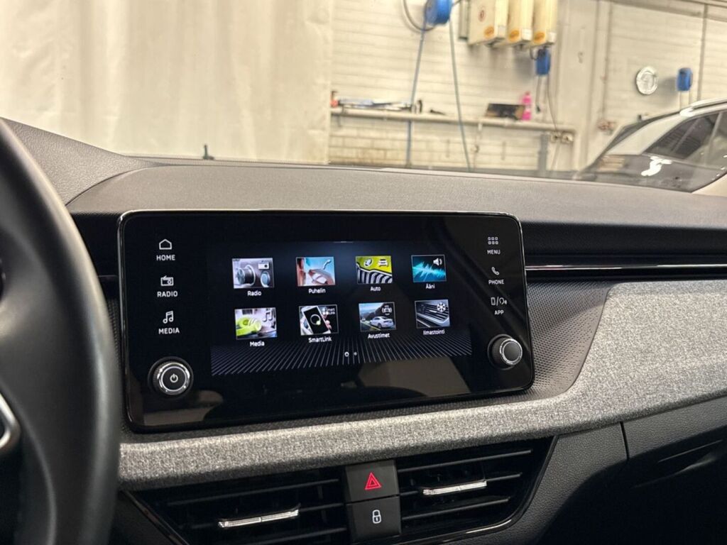 Skoda Kamiq 2024 Valkoinen
