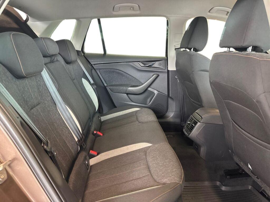 Skoda Kamiq 2020 Ruskea (beige)