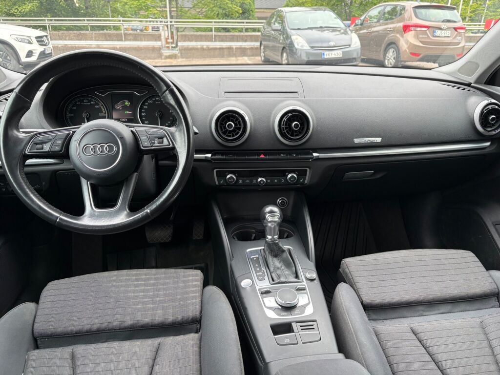 Audi A3 2017 Musta