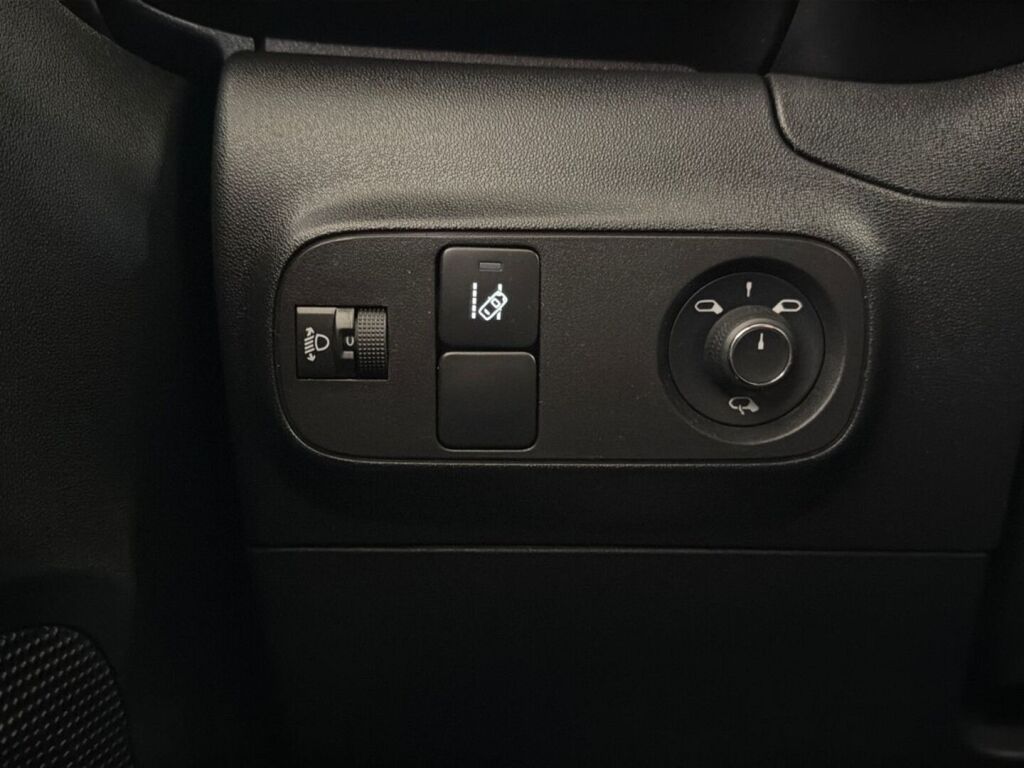 Citroen C3 2020 Musta