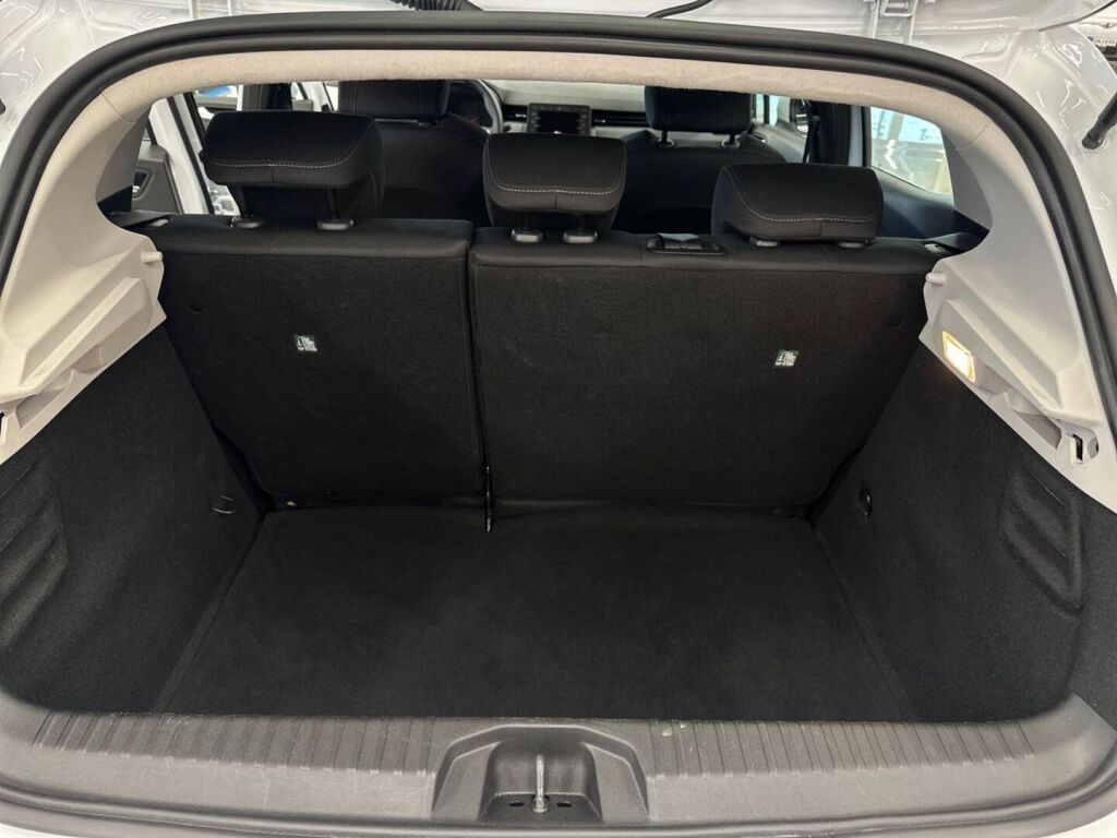 Renault Clio 2020 Valkoinen