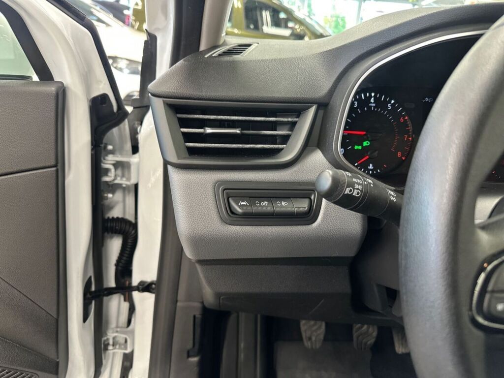 Renault Clio 2020 Valkoinen