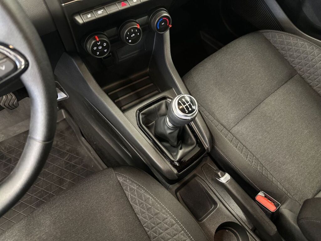 Renault Clio 2020 Valkoinen