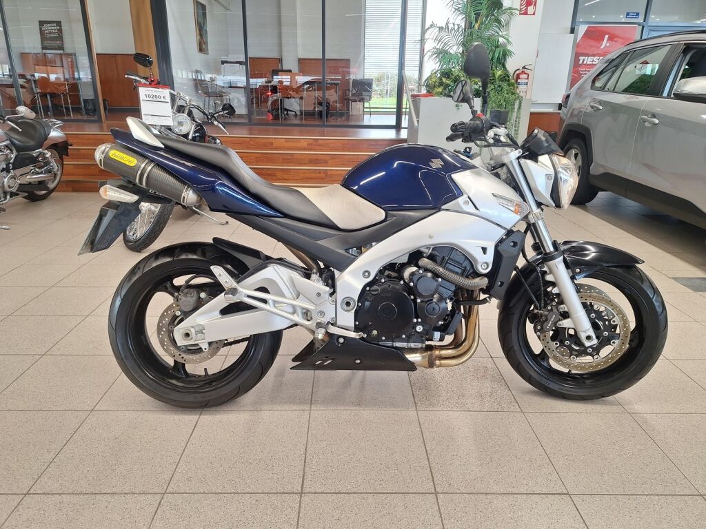 Suzuki GSR 2006 Sininen