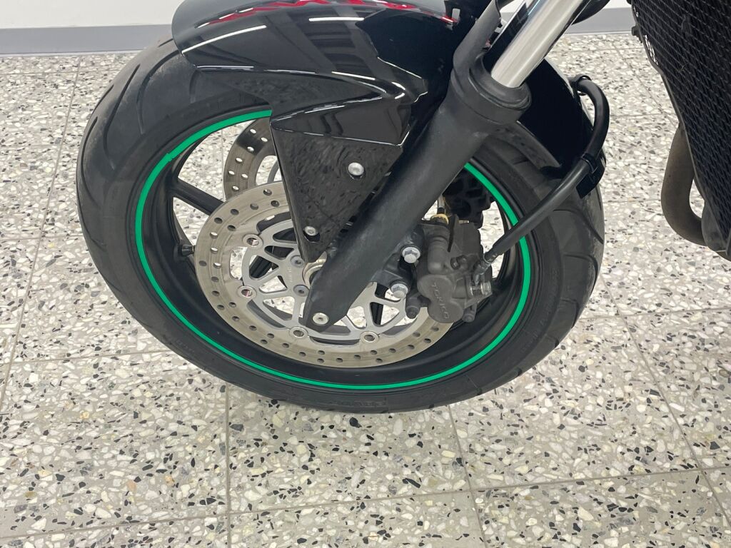 Kawasaki Z 2006 JS UK 250