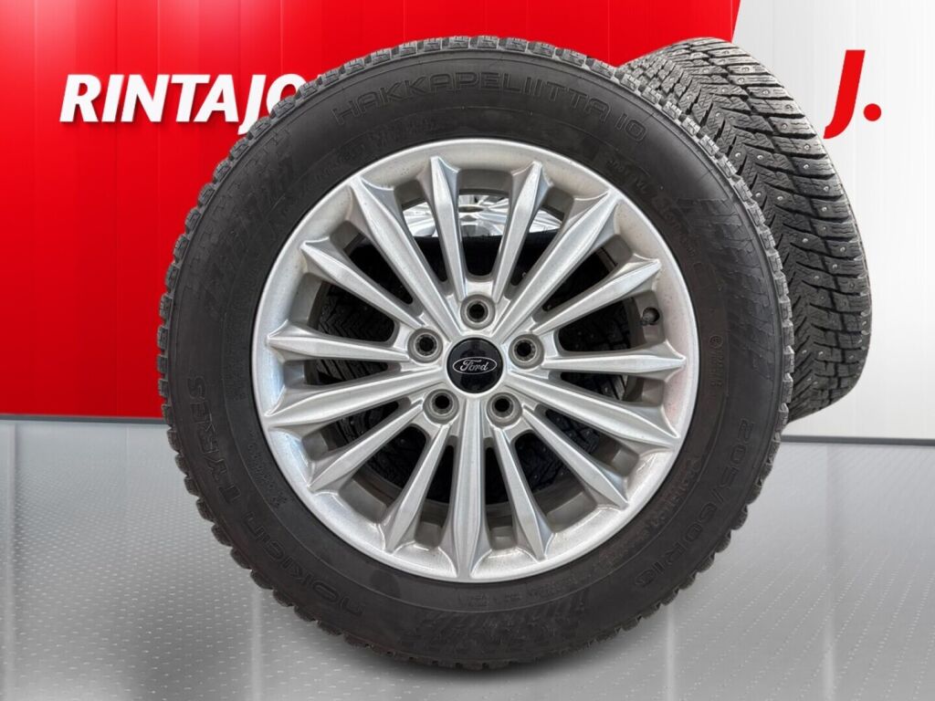Ford Focus 2025 Punainen