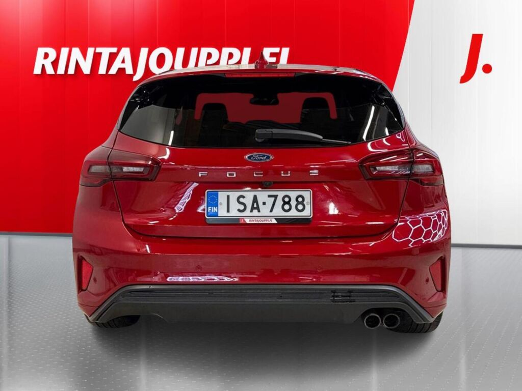 Ford Focus 2025 Punainen