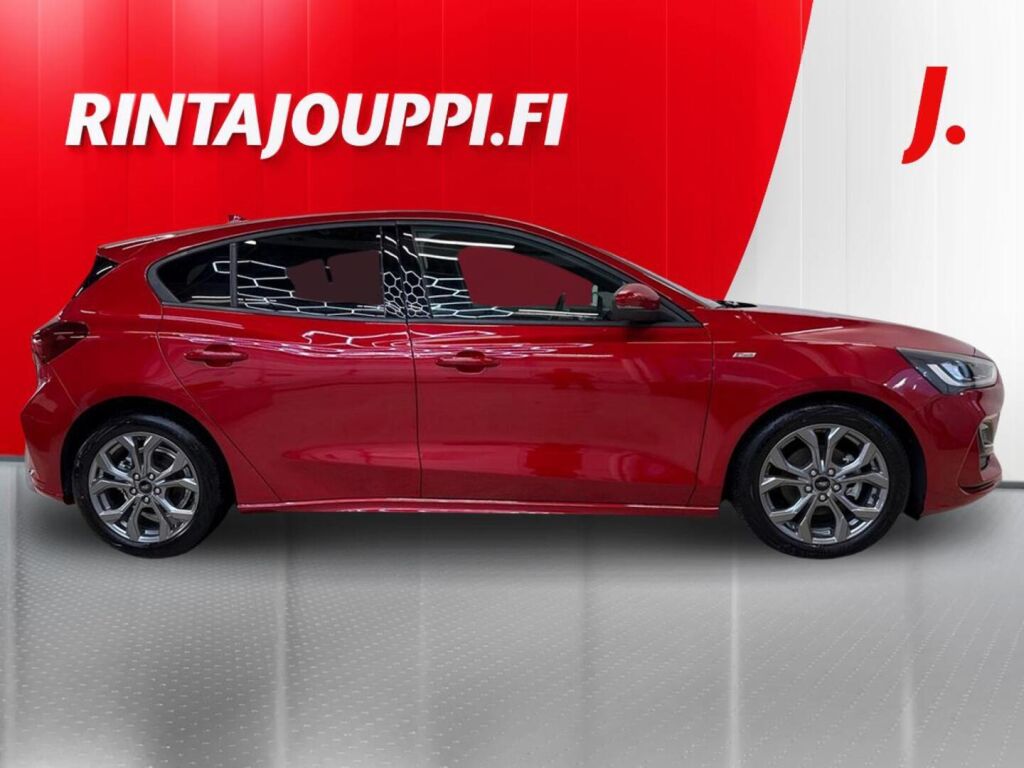 Ford Focus 2025 Punainen