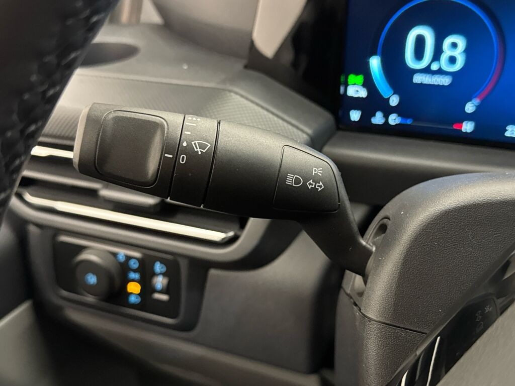 Ford Transit Custom 2025 Musta