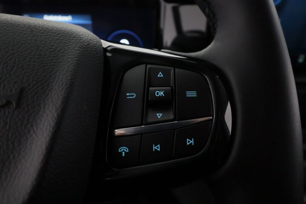 Ford Transit Custom 2025 Valkoinen