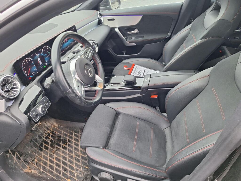Mercedes-Benz CLA 2023 Musta