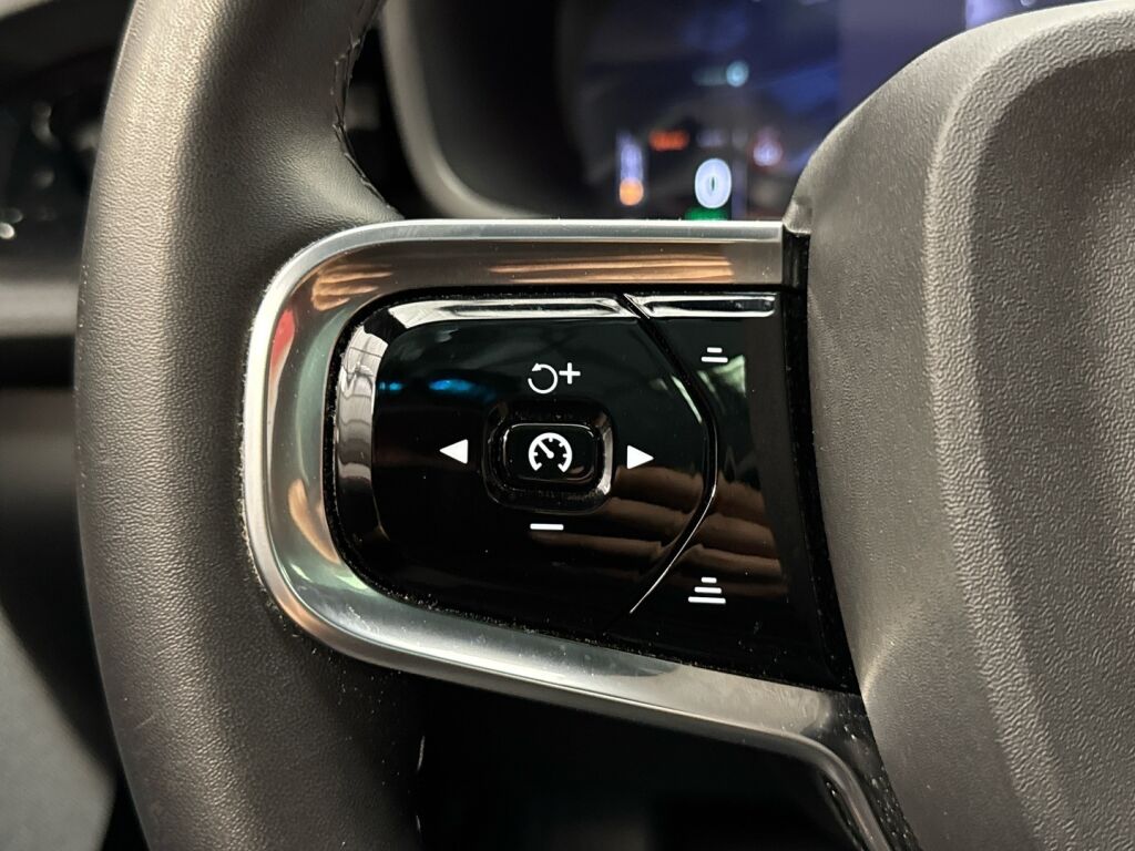 Polestar 2 2021 Musta