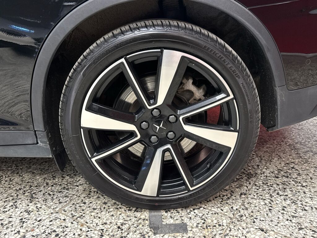 Polestar 2 2021 Musta