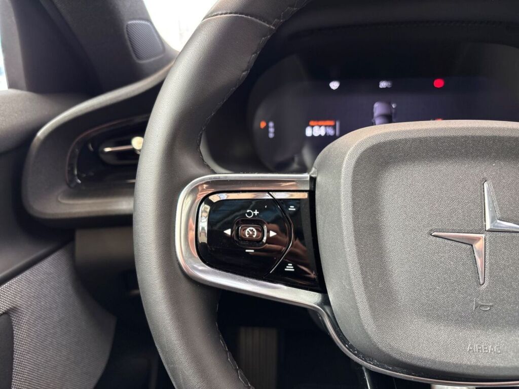 Polestar 2 2021 Musta