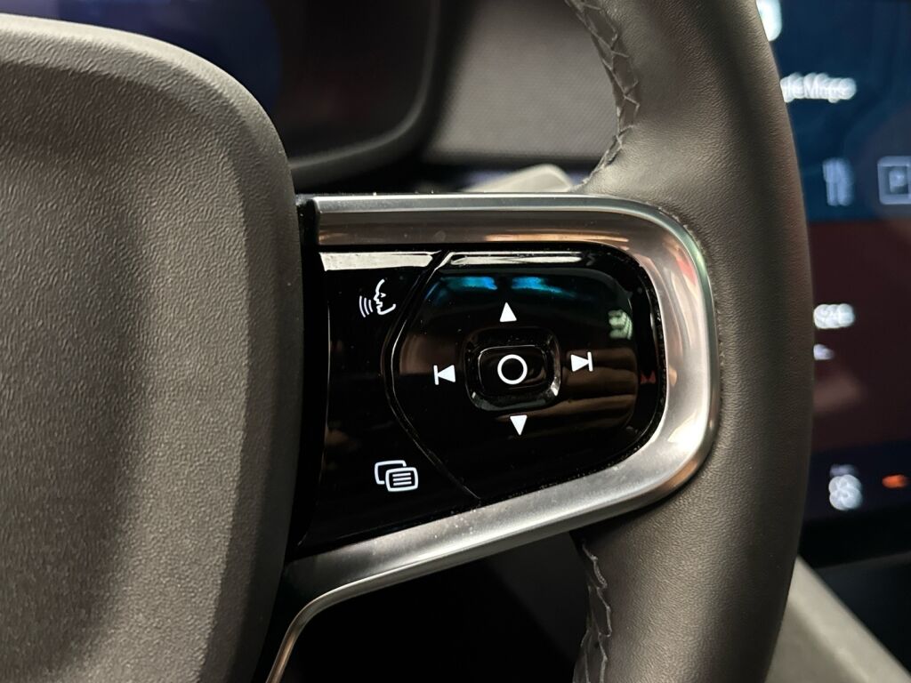 Polestar 2 2021 Musta