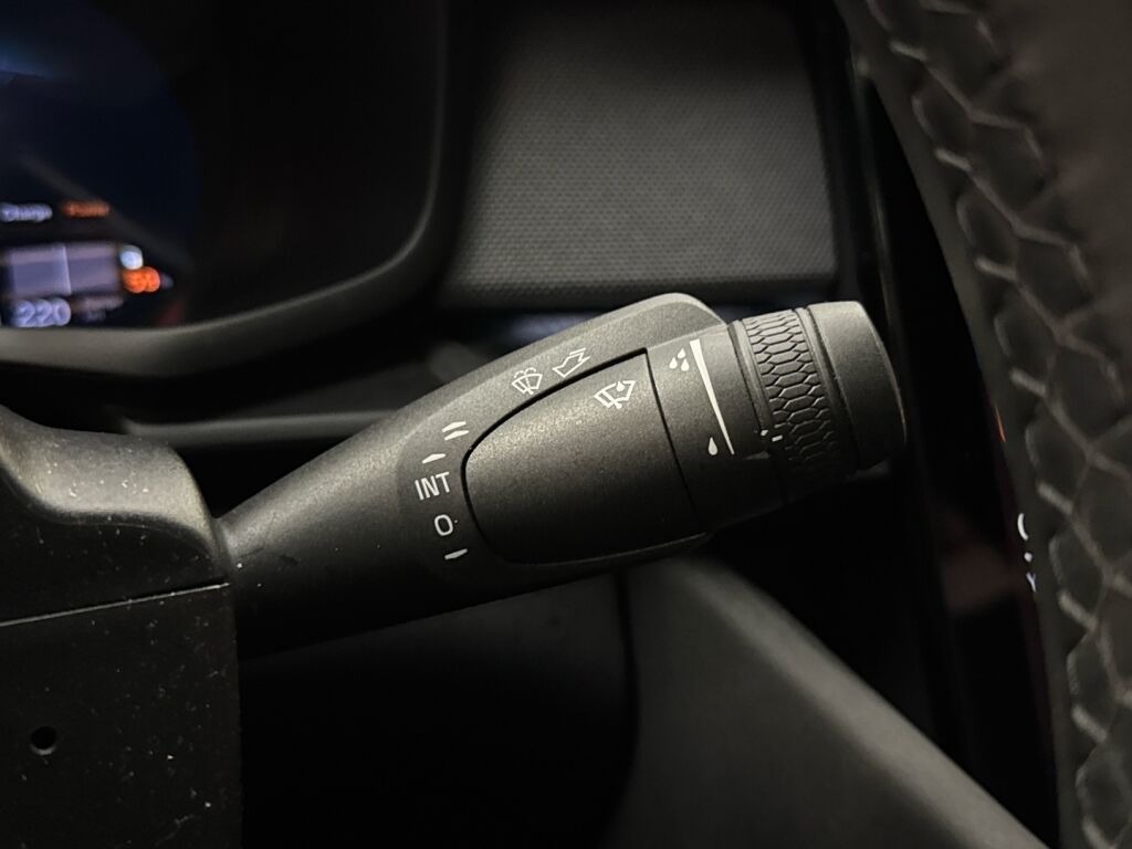 Polestar 2 2021 Musta