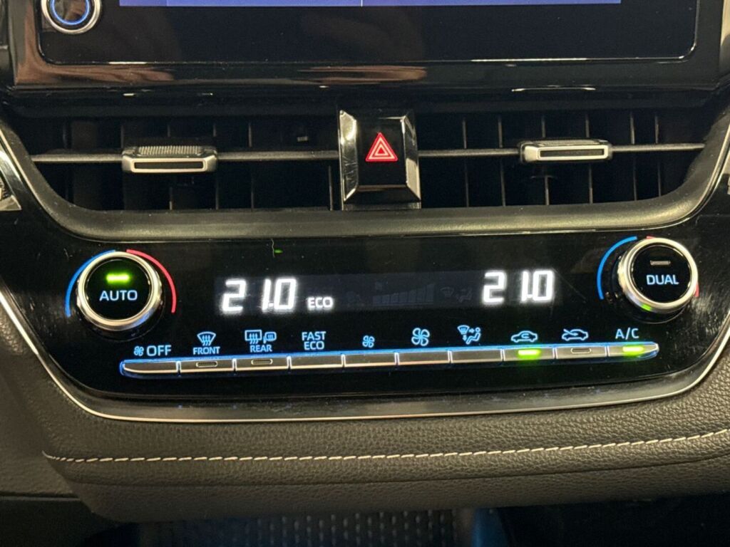 Toyota Corolla 2022 Harmaa