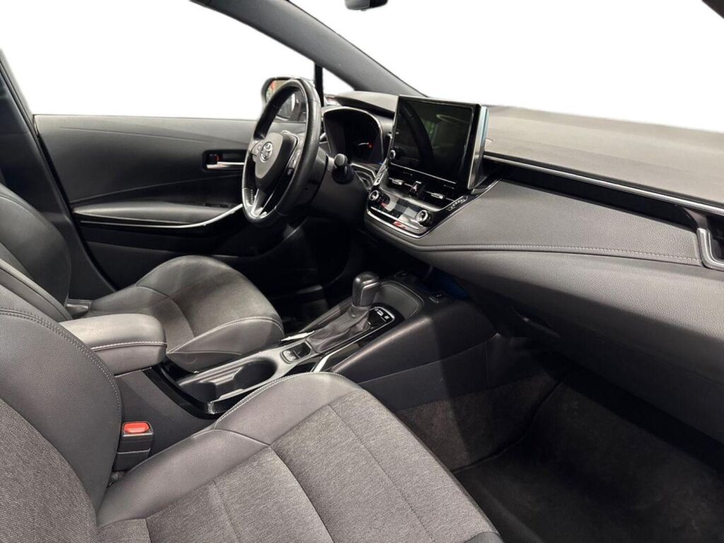 Toyota Corolla 2022 Harmaa