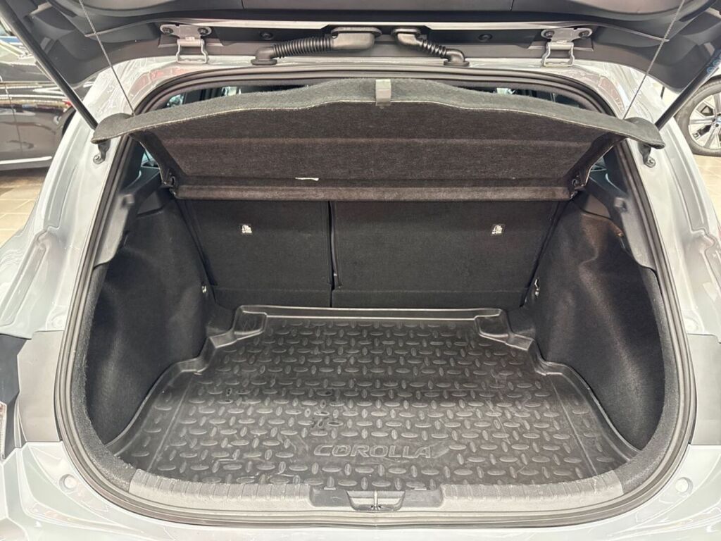 Toyota Corolla 2022 Harmaa