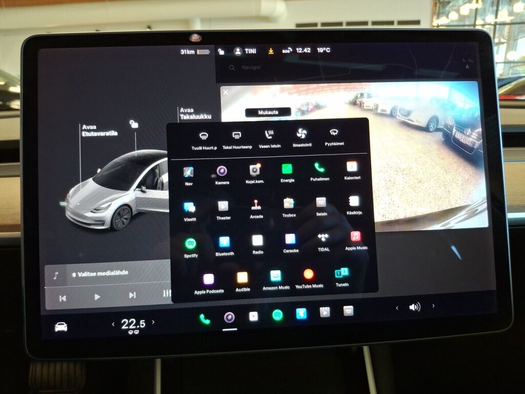 Tesla Model 3 2020 Musta