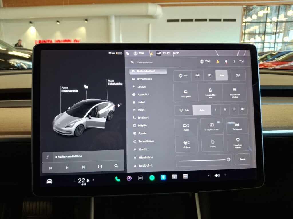 Tesla Model 3 2020 Musta