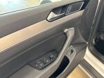 Volkswagen Passat 2018 Valkoinen
