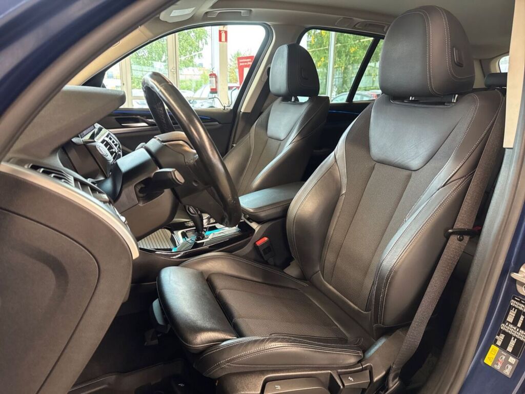 BMW X3 2021 Sininen