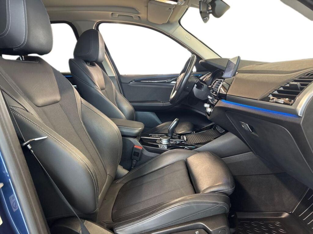 BMW X3 2021 Sininen