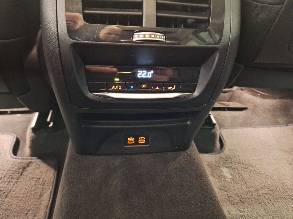 BMW X3 2021 Sininen