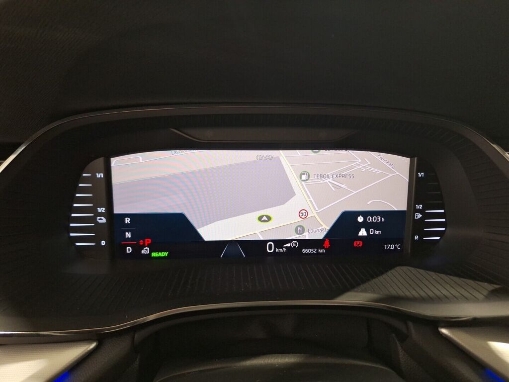 Skoda Octavia 2021 Musta