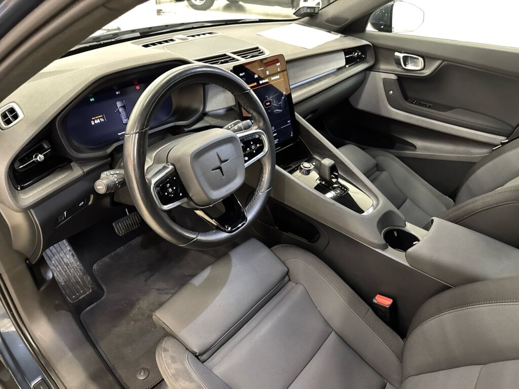 Polestar 2 2021 met.sininen