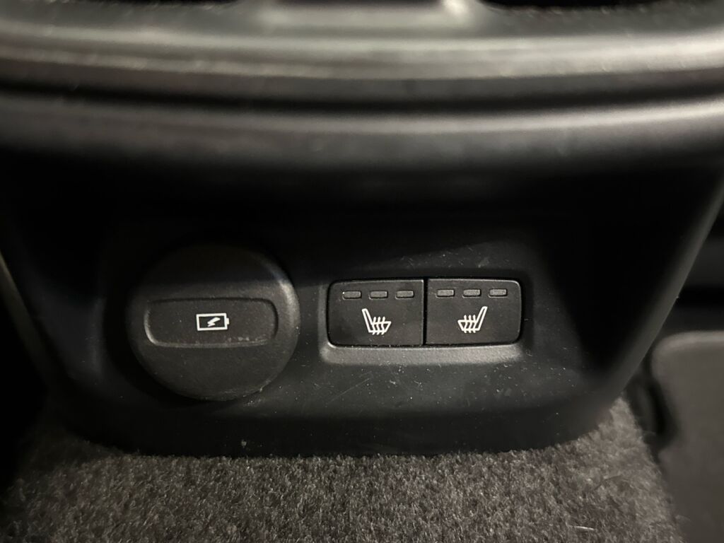 Polestar 2 2021 met.sininen