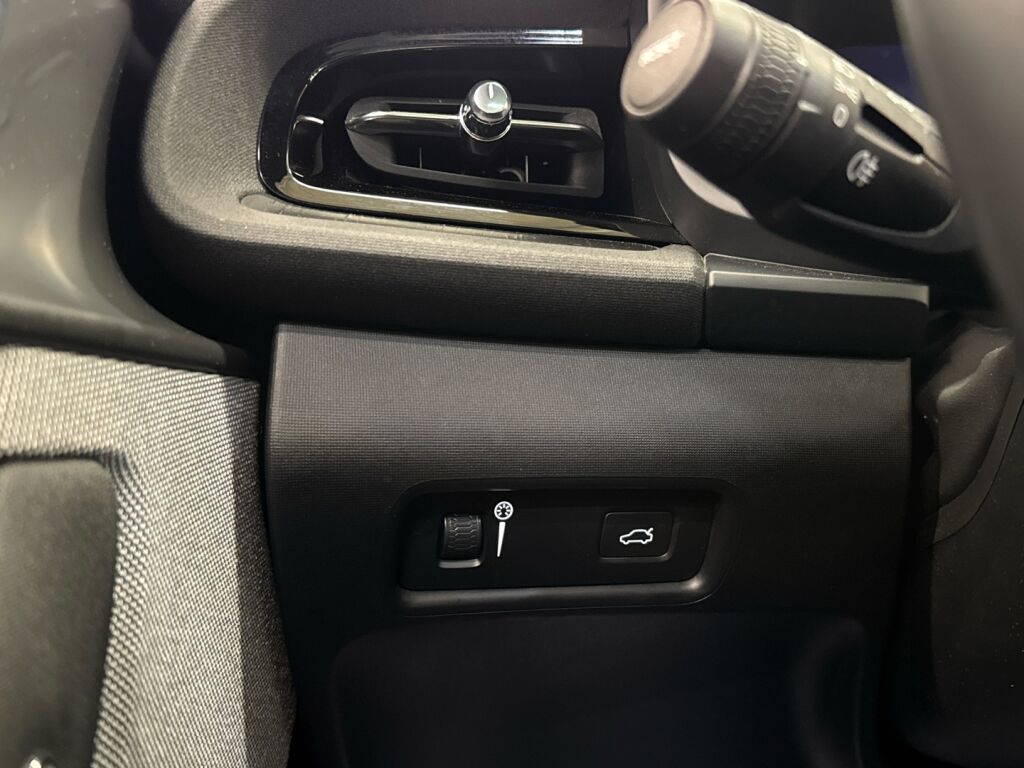 Polestar 2 2021 met.sininen