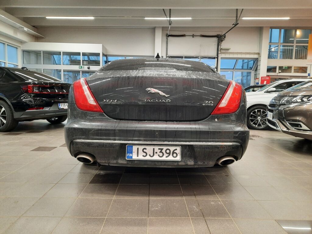 Jaguar XJ 2017 Harmaa