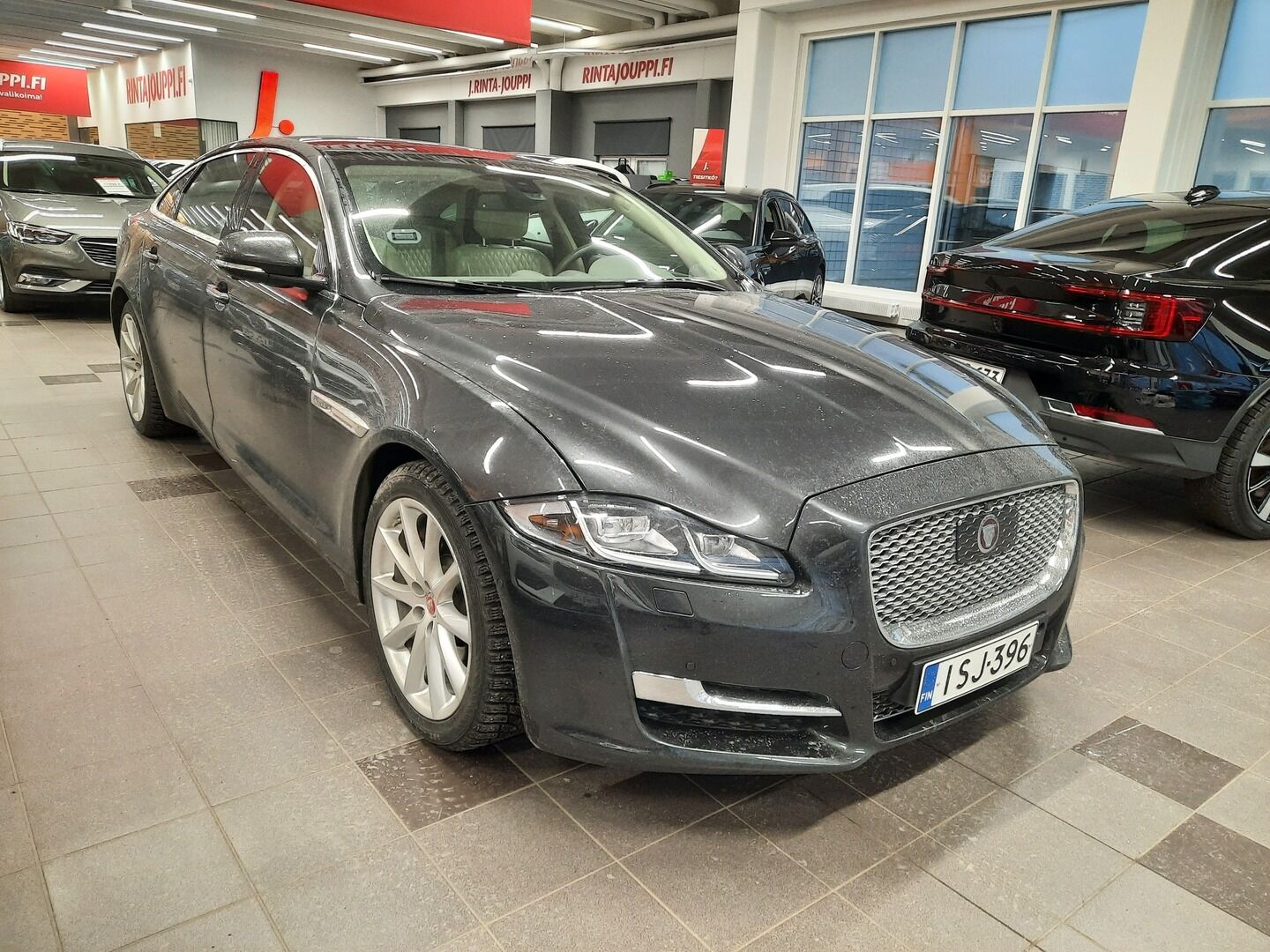 Jaguar XJ
