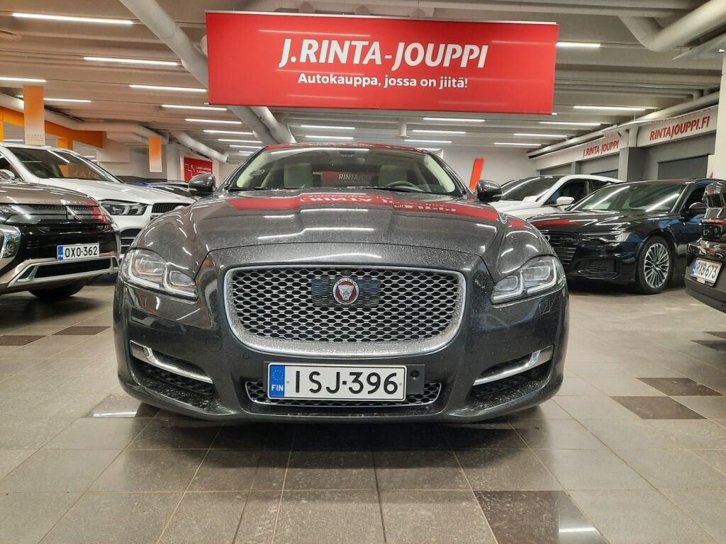 Jaguar XJ 2017 Harmaa