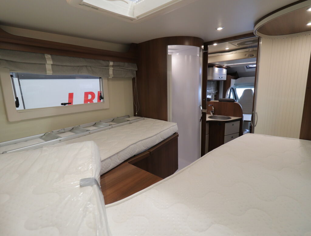 Mc louis SOVEREIGN 73 2016 Valkoinen