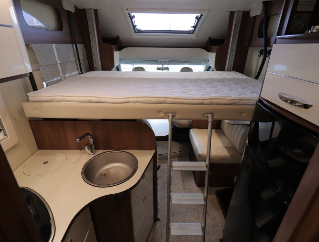 Mc louis SOVEREIGN 73 2016 Valkoinen